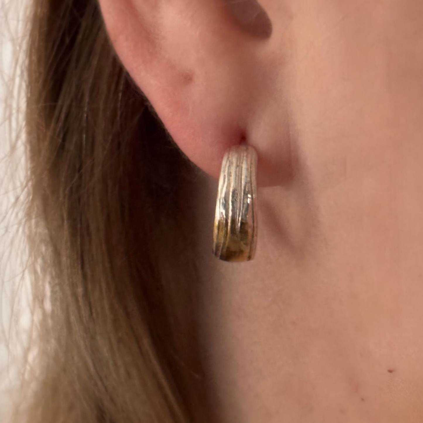 Hoop earrings with gold infusion